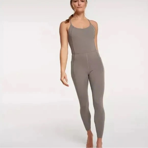 CALIA by Carrie Underwood Pants - CALIA Inspire Adjustable Strap Bodysuit Gray Small NWT
